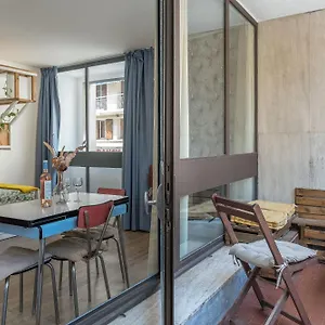 https://las-flores-joli-studio-avec-balcon.fr-provencehotel.com