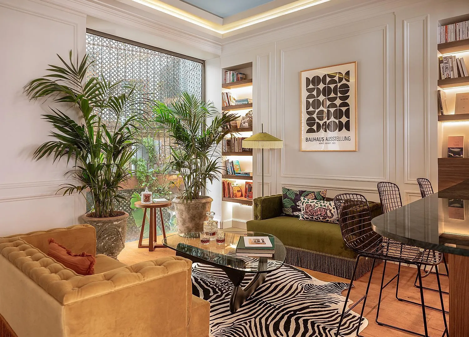***  Hotel Zelie Paris France