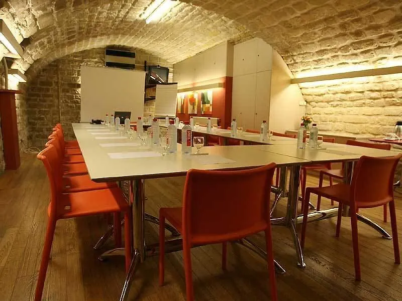 ***  Hotel Zelie Parigi Francia