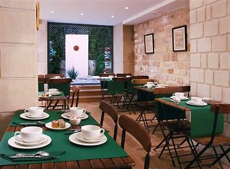 Hotel Zelie Parigi 3*,  Francia
