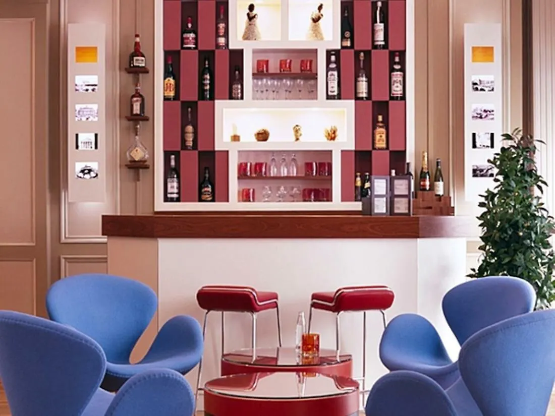 ***  Hotel Zelie Parigi Francia